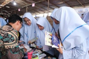 Read more about the article UMS Offers International Programs at ABBS Surakarta Campus Expo