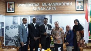 Read more about the article Islamic University In Uganda (IUIU) Continues Collaboration with UMS