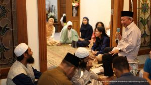 Read more about the article UMS Rector Invites International Students and PAKYM Surakarta to Religious Study Session and Iftar Together